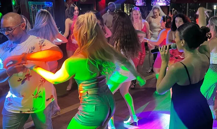 Mango's Miami: Sip & Salsa Lessons, Mojitos, Bites & Live Music