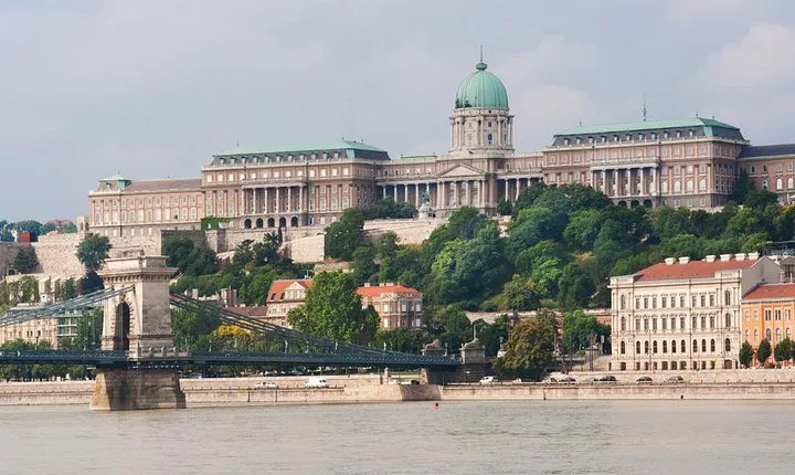 Classic Walk in Budapest