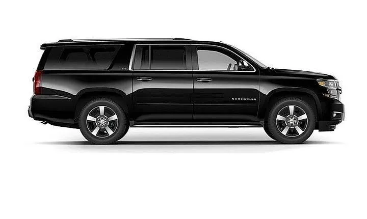 Midway Airport Transfer to Chicago by Luxury SUV - Inside Meet