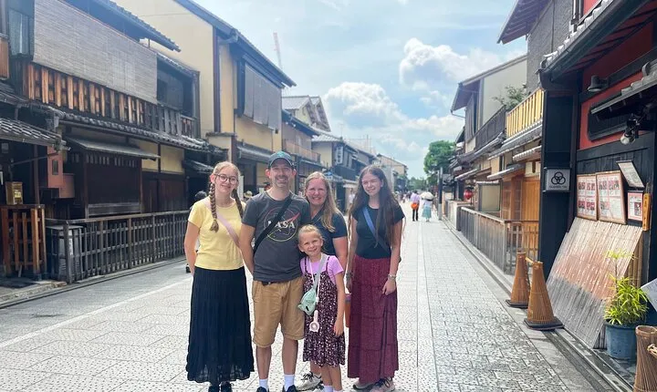 1 Day Kyoto Tour with a Local Guide