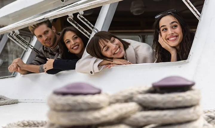 Budapest Audio Guide Cruise with Day, Sunset and Night Option