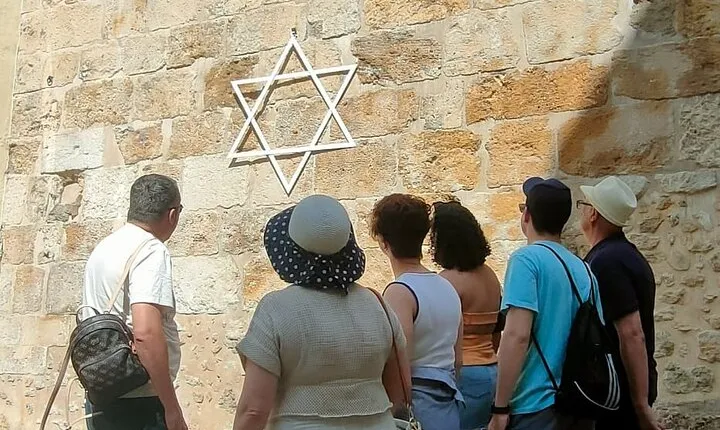 Lisbon Historical Jewish Private Tour with Transfer