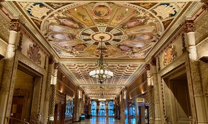 Oscar History and Film Set Studio Tour at the Biltmore Hotel