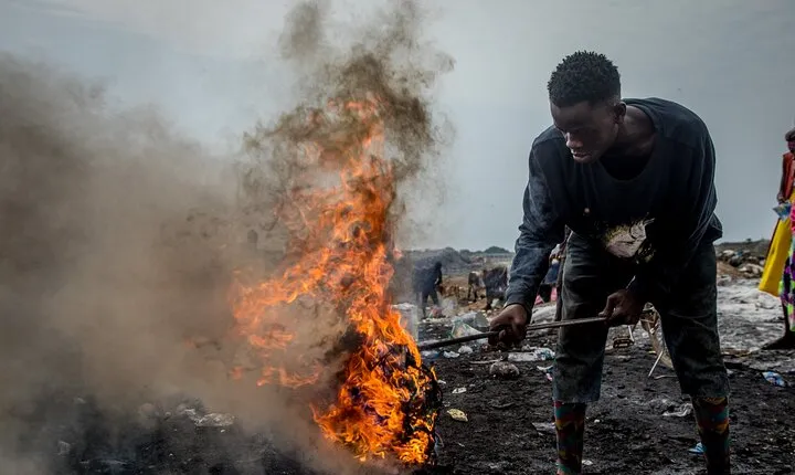 The Agbogbloshie (Accra E-waste and Recycling experience) Private Tour
