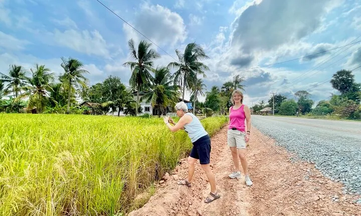Exploring Kampot With SUV Car By English Local Tour Guide