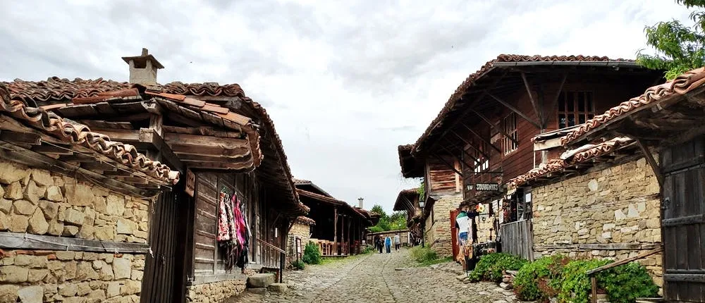 Ultimate self-guided Zheravna walking tour