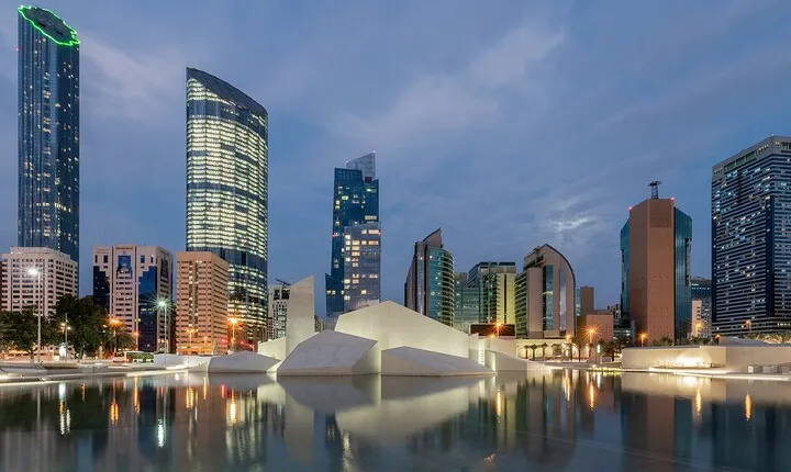 Skip-the-Line Ticket for Qasr Al Hosn, Abu Dhabi