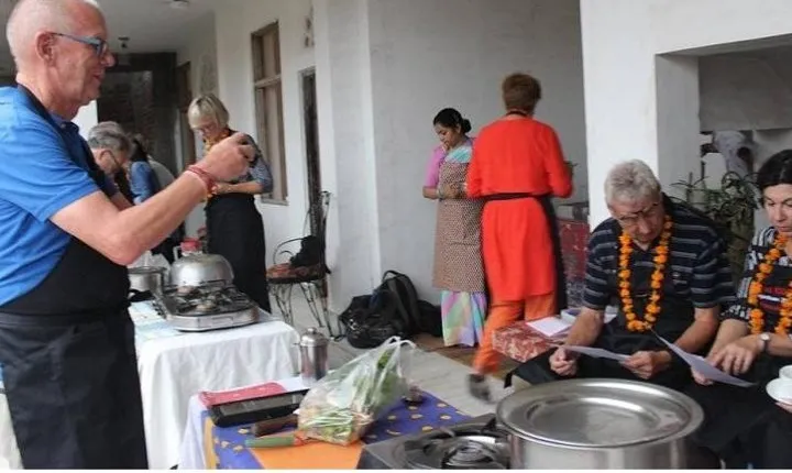 A Jaipur Food Market Visit and Home-Style Cooking Experience