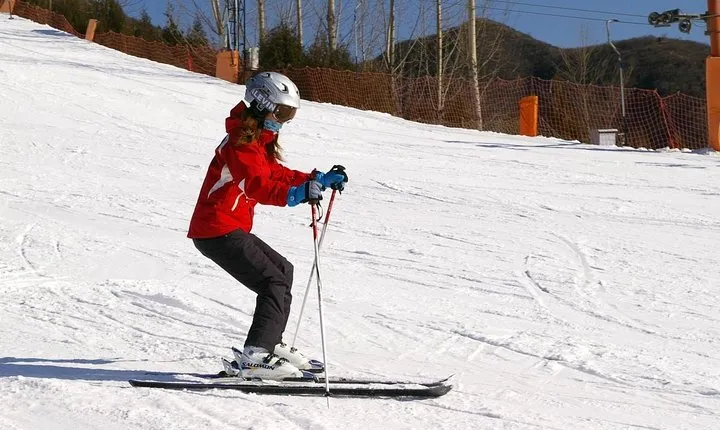 Private Transfer to Jundushan Ski Resport and Jiuhua Outdoor Hotspring