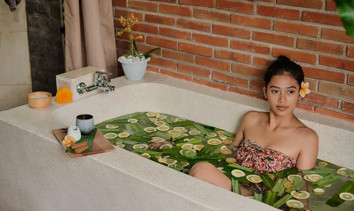 Ubud Balinese Massage Scrub And Flower Bath Experience