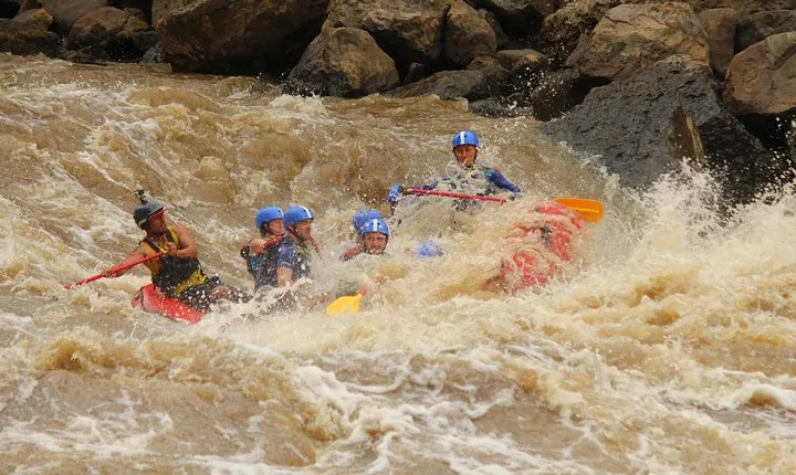 BEST White Rafting in Colombia Suarez 4/5