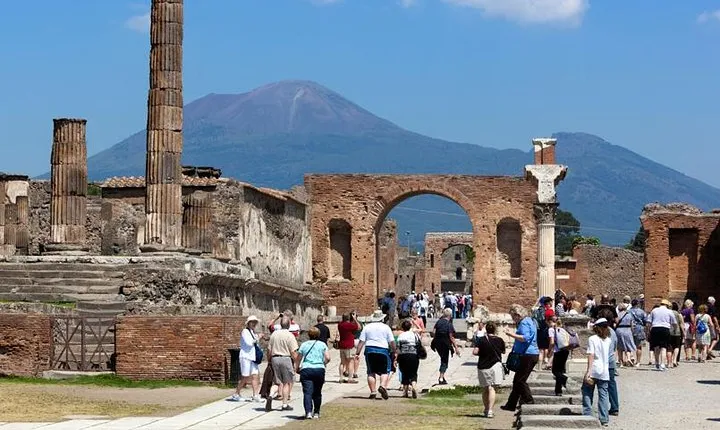 Pompeii and Herculaneum led by an Archaeologist with private transport