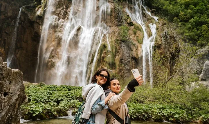 Plitvice Lakes & Rastoke small-group, w/ ticket (ENG or ESP)