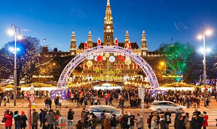 Magical Christmas Tour Around Vienna