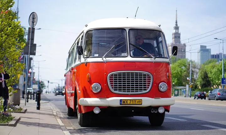 Warsaw City Sightseeing in a Retro Bus