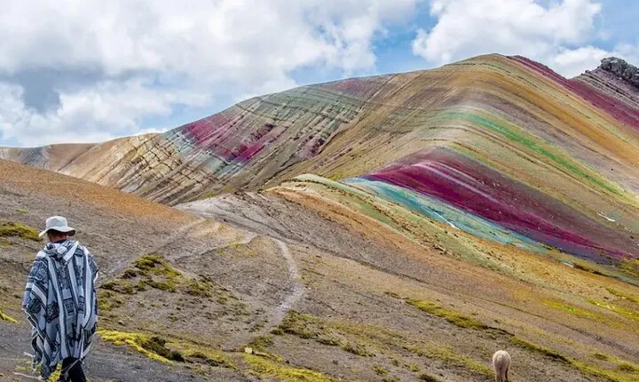 Full Day Palccoyo Rainbow Mountain Tour
