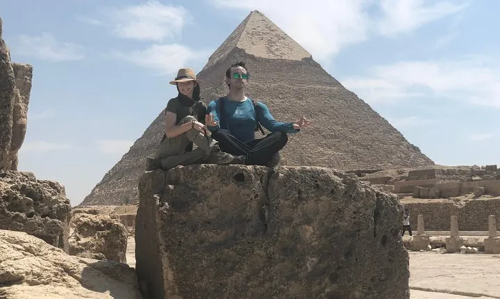 Low- Cost Guiding Tour to Pyramids of Giza & Sphinx 