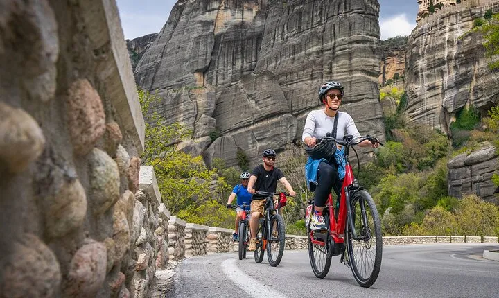 4-Hour Tour Morning Highlights of Meteora on E-Bike