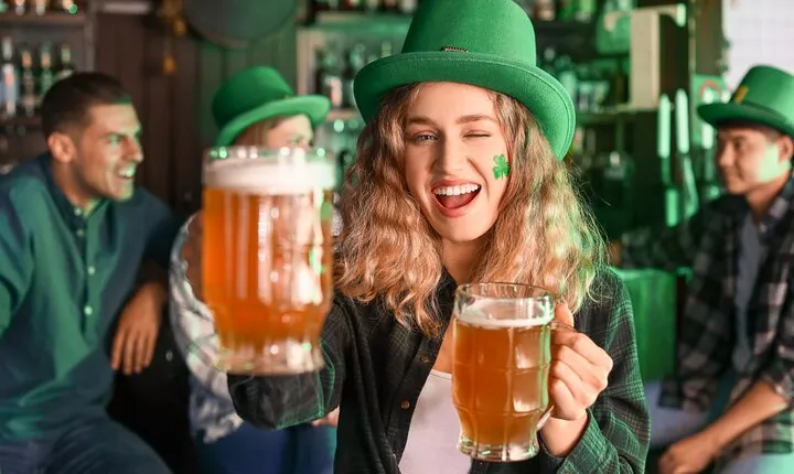 Irish Beer Tour in Dublin with Guinness Storehouse Tickets