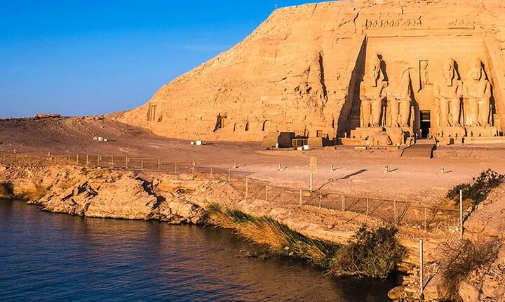 Fabulous 4 Days Nile Cruise Experience from Aswan to Luxor With Tours