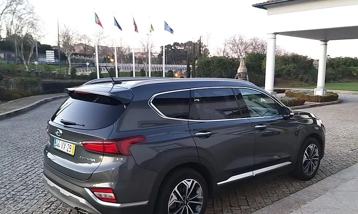 Private Airport Transfer from Porto to Régua