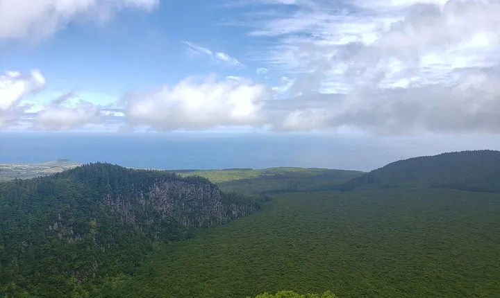 Full-Day Hiking Tour in Terceira Island - Rocha do Chambre