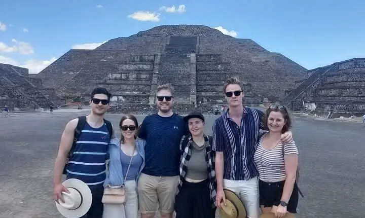 Teotihuacan Pyramids Experience for Small Groups