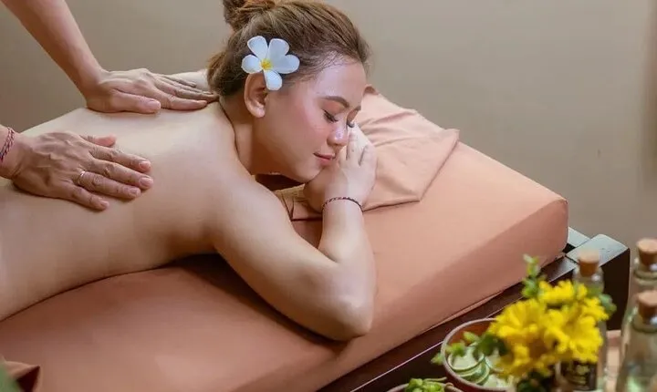 Bali Luxury Spa package Massage, Flower bath 2hour
