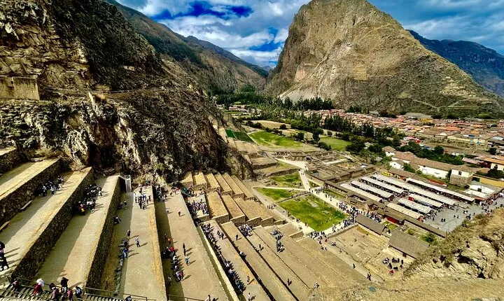 Two-Day Train Tour to Sacred Valley and Machu Picchu