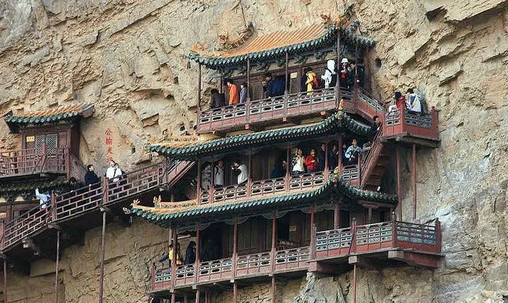 Datong: Temples and Grottoes Day Tour