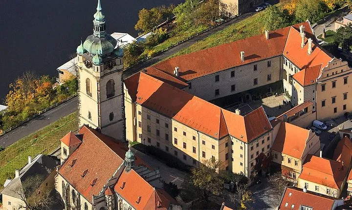 Melnik Chateau with Wine Tasting - a Day Trip from Prague