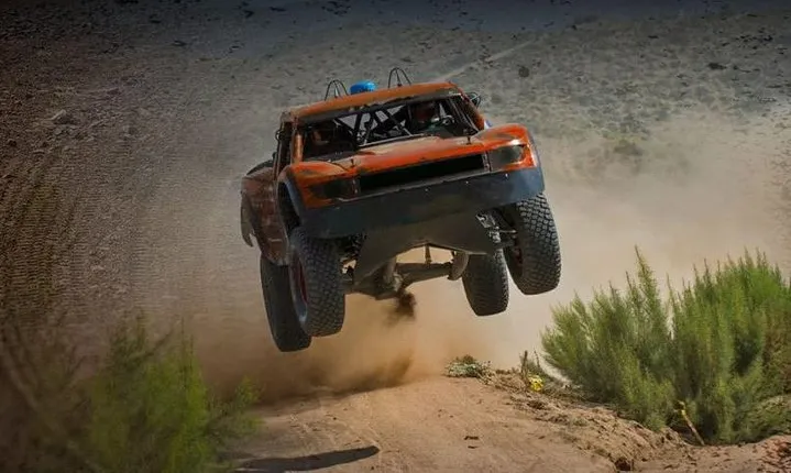 Off-Road Racing: 10 Laps