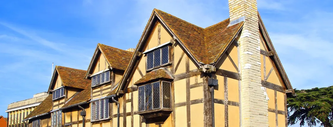 England In One Day: Stonehenge, Bath, Stratford and The Cotswolds Tour
