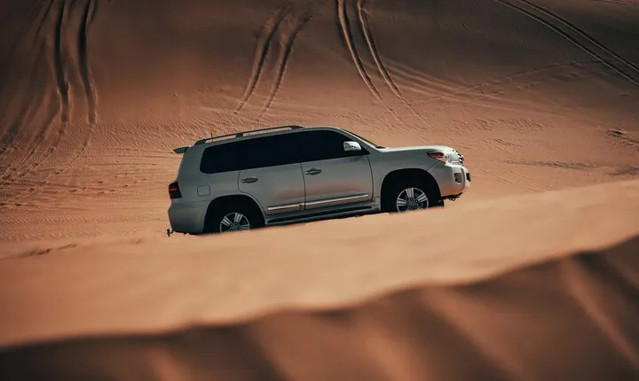 Dubai Premium Evening Desert Safari:An Exquisite Desert Adventure