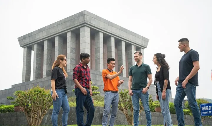 Full Day Tour in Hanoi City by Limousine Bus