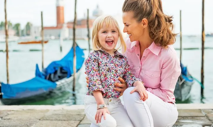 Venice Private Tour for Families with Gondola Ride