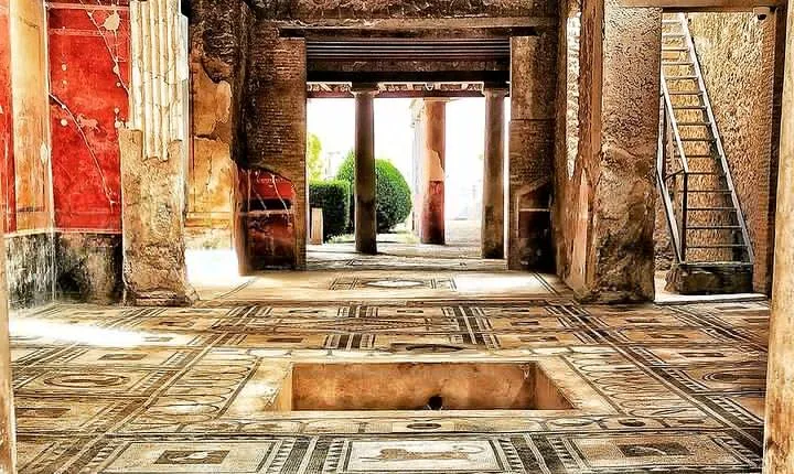 Pompeii tour with LOCAL GUIDE and SKIP THE LINE entrance