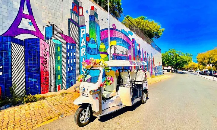 Lisbon Historic Tuk Tuk Adventure with Free Polaroid Pictures