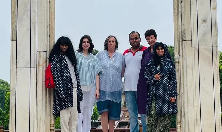 Taj Mahal Sunrise Tour with Agra overnight from Delhi - By Car