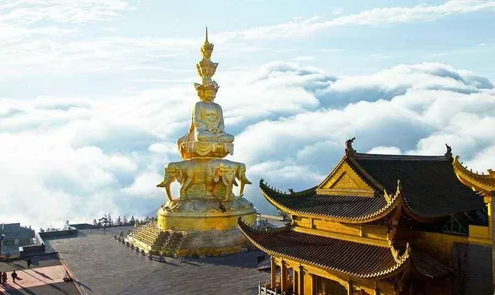 Round-Trip Private Transfer between Emei Shan and Chengdu City