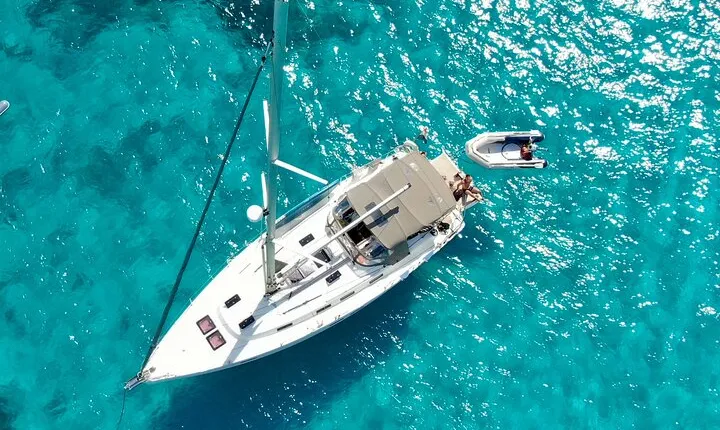 Sailing Cruise in Maddalena Archipelago from Maddalena