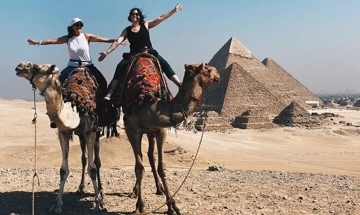 Private Giza Pyramids Tour, Sphinx with Camel Ride and Lunch