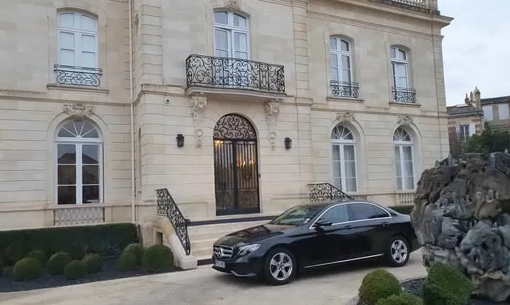 Private Transfer from Paris to Saint Tropez