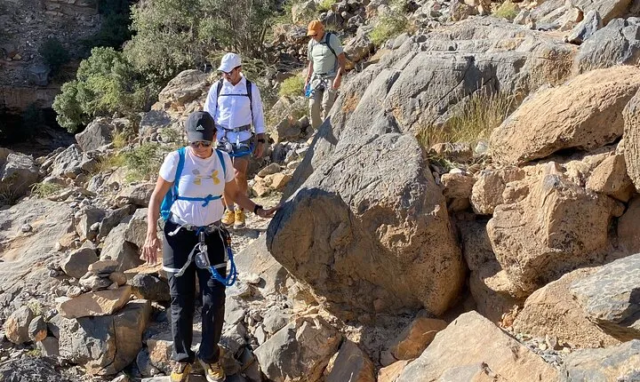 Full Day Guided Tour to Balcony Walk and Hidden Lake With Pickup Included