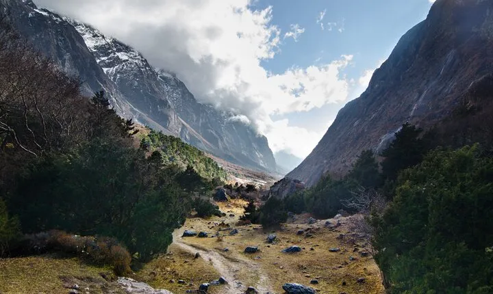 Kanchenjunga Circuit Trek from Kathmandu 23 Days