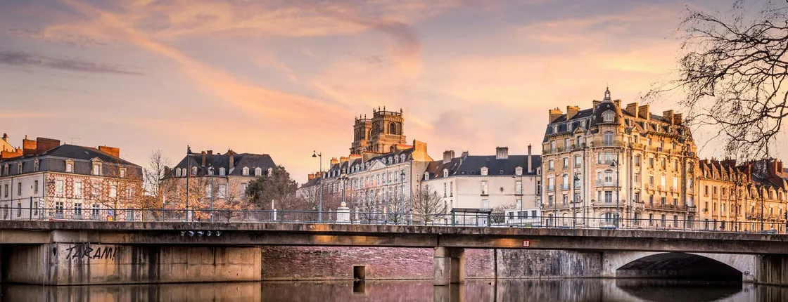 Interactive self-guided city game tour in Rennes