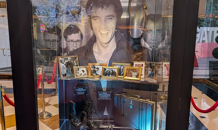 Elvis Presley History & Landmark Walking Tour Vegas