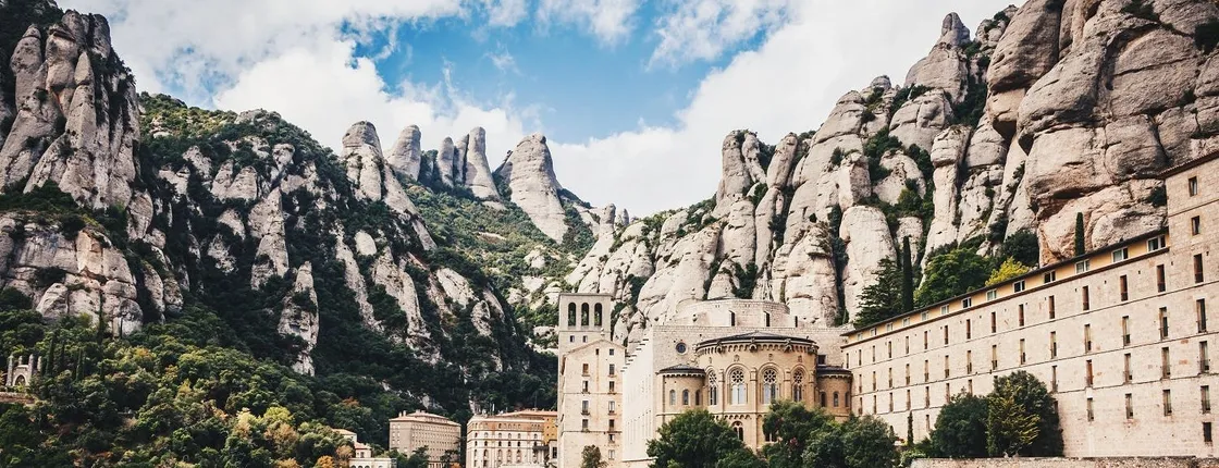 Montserrat morning tour with a taste of liquors