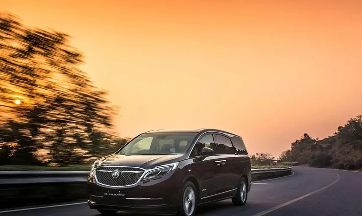 Shanghai Pudong Airport Private Arrival Transfer to Wuxi City Area