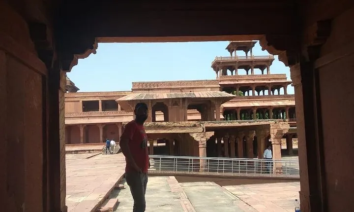 Half day Fatehpur sikri tour with Guide